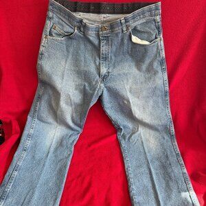 Mens Wrangler regular fit jeans size 38x29
